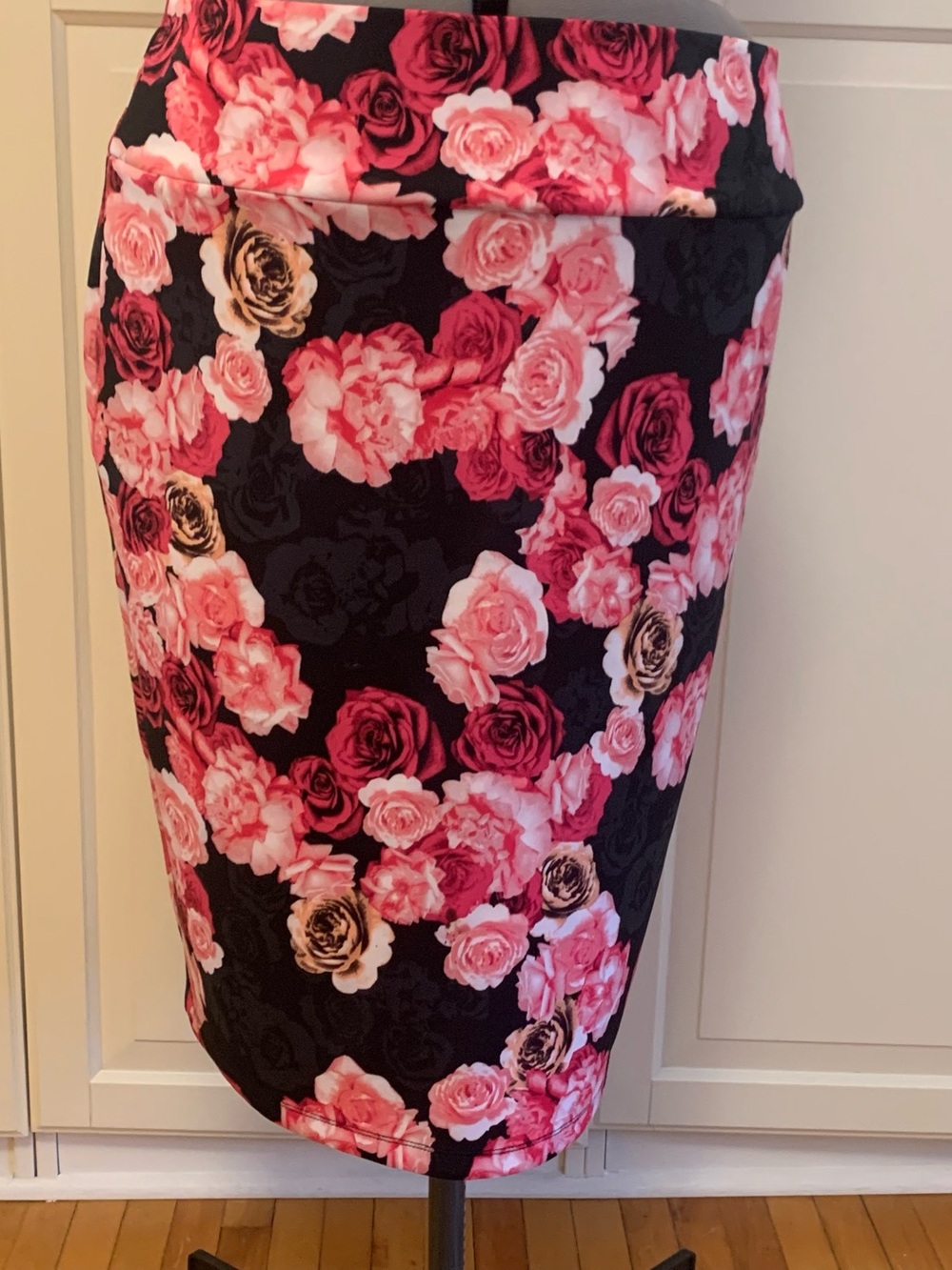 INC International Concepts Black Pencil Skirt with Pink Rose Motif